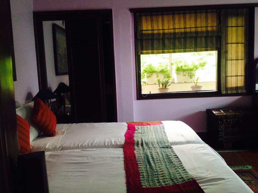 Master Bed And Breakfast Új-Delhi Szoba fotó